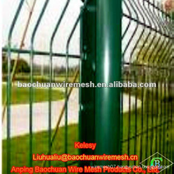 The spray coating welded triangle bending guardrail nets